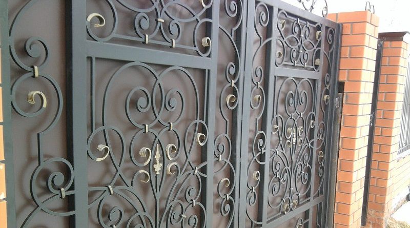 Где заказать кованые ворота в Харькове у производителя по доступной цене