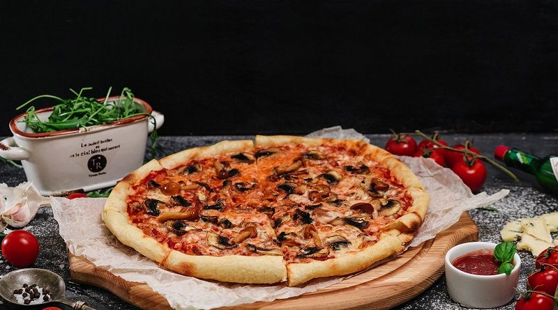 Де купити піцу у Києві онлайн та наскільки зручна послуга