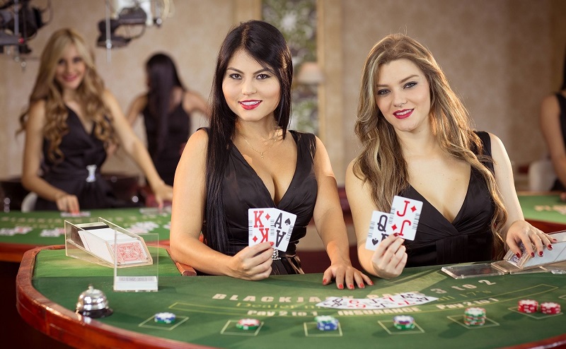 Как опытным участникам казино удается зарабатывать и насколько выгодно играть в Сети