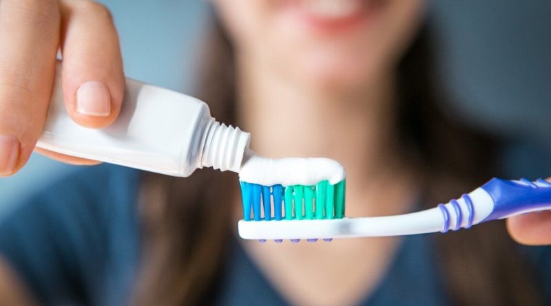 Какие доступны зубные щетки и где заказать оптом