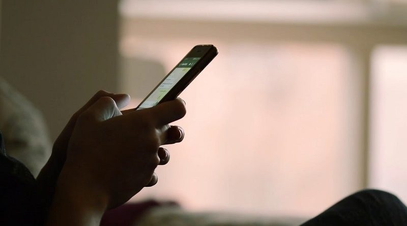 Когда «ещё один эпизод» превращается в 3 часа ночи: хроники цифрового самосаботажа